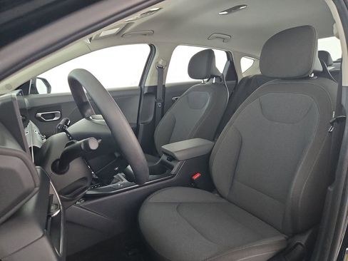 Used 2025 Kia K4 LXS image 24