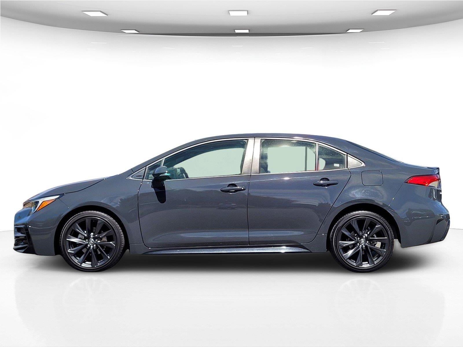 Used 2023 Toyota Corolla SE w/ SE Premium Package FWD image 9