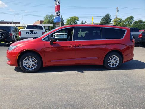 New 2026 Chrysler Voyager LX FWD image 4