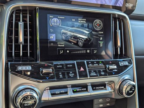 New 2026 Lexus LX 700h Luxury AWD/4WD image 28