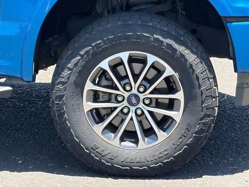 Used 2019 Ford F150 XLT w/ Equipment Group 302A Luxury AWD/4WD image 9