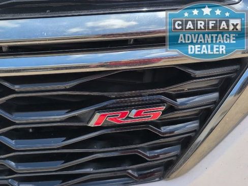 Used 2022 Chevrolet Equinox RS w/ RS Leather Package image 11