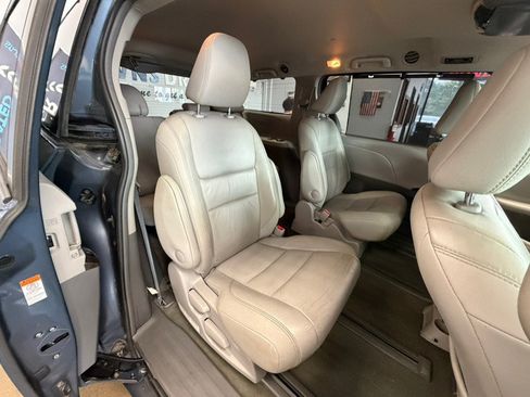 Used 2016 Toyota Sienna XLE w/ XLE Navigation Package AWD/4WD image 38