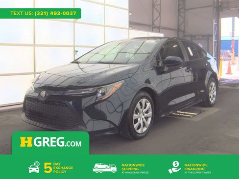 Used 2020 Toyota Corolla LE FWD image 1
