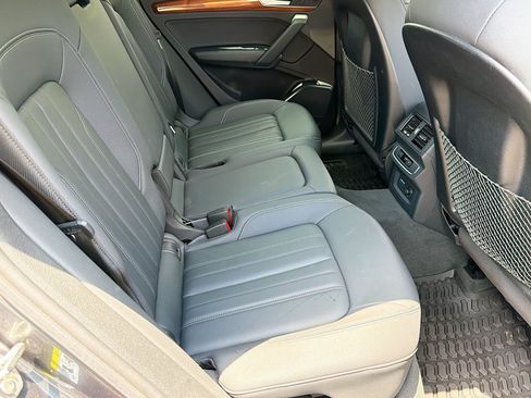 Used 2023 Audi Q5 2.0T Premium AWD/4WD image 27
