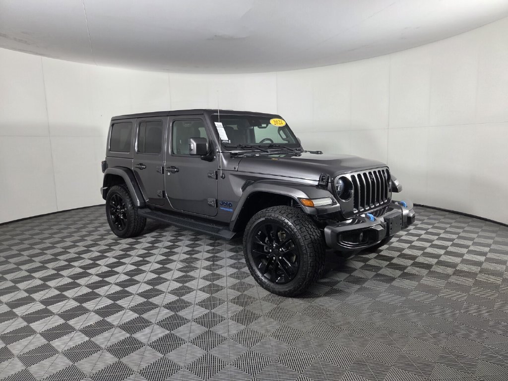 Used 2021 Jeep Wrangler Unlimited Sahara AWD/4WD image 22