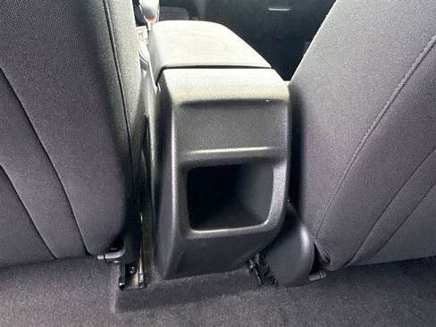 Used 2024 Chevrolet Trax RS w/ Sunroof Package FWD image 20