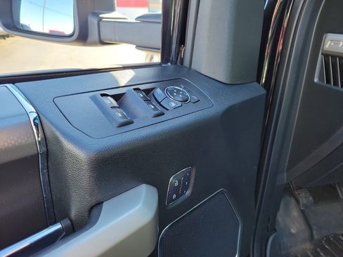 Used 2016 Ford F150 Lariat w/ Equipment Group 502A Luxury image 18