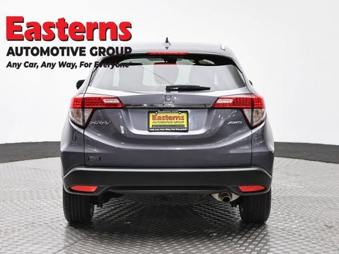 Used 2021 Honda HR-V EX-L image 6