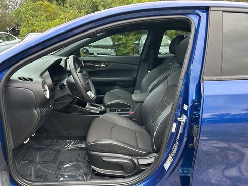 Used 2024 Kia Forte GT-Line w/ GT-Line Premium Package image 16
