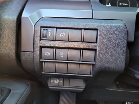 Certified 2025 Toyota Tacoma TRD Sport image 28