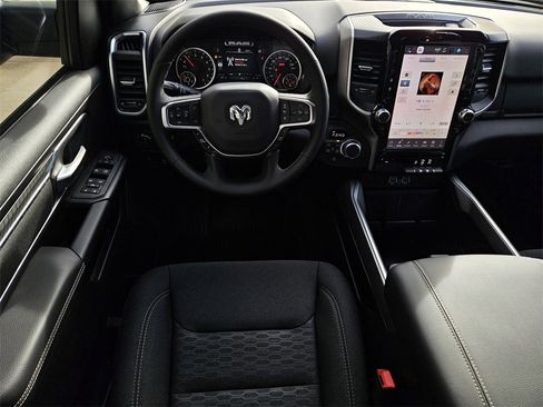 New 2026 RAM 1500 4x4 Crew Cab image 10