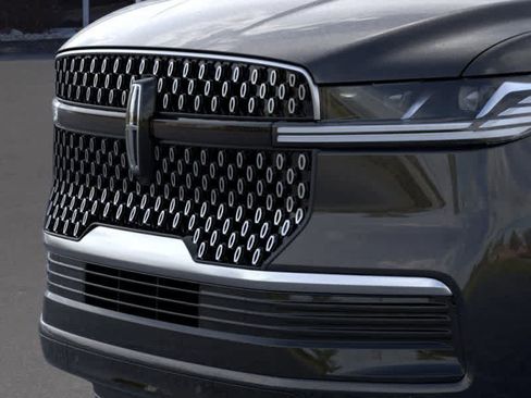 New 2025 Lincoln Navigator L Reserve image 17