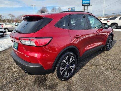 Used 2021 Ford Escape SE w/ SE Sport Appearance Package image 22