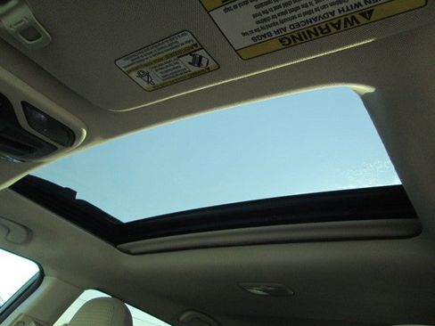 Used 2023 Subaru Outback Premium image 23