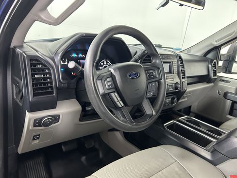 Used 2016 Ford F150 XL w/ Equipment Group 101A Mid AWD/4WD image 12