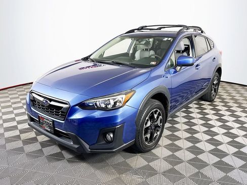 Used 2019 Subaru Crosstrek 2.0i Premium w/ Eyesight System image 3