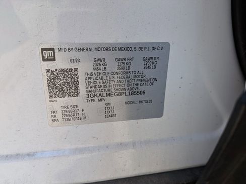 Used 2023 GMC Terrain SLE w/ Driver Convenience Package image 15