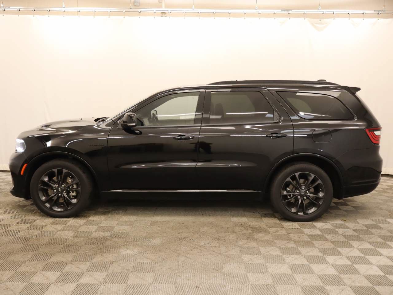 Used 2024 Dodge Durango R/T AWD/4WD image 2