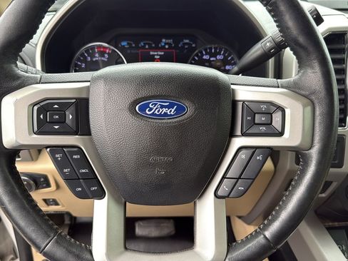 Used 2019 Ford F250 Lariat w/ Lariat Ultimate Package AWD/4WD image 14