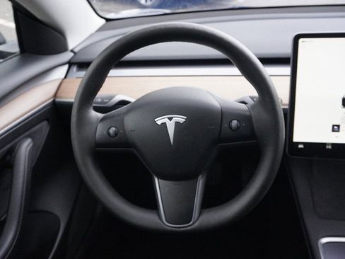 Used 2023 Tesla Model 3 Standard Range RWD image 41