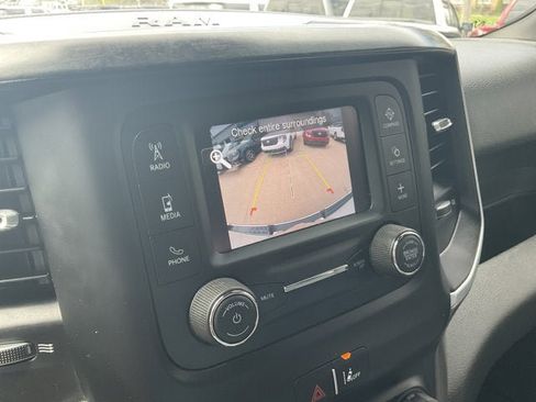 Used 2022 RAM 1500 Big Horn w/ Level 1 Safety Group AWD/4WD image 16