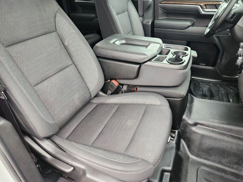 Used 2025 Chevrolet Silverado 1500 LT w/ Safety Package AWD/4WD image 15