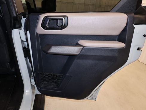 Certified 2023 Ford Bronco Wildtrak image 17