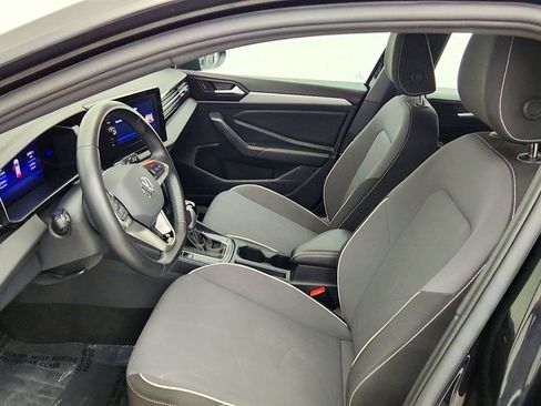 Used 2025 Volkswagen Jetta Sport FWD image 12