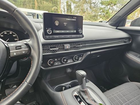 Certified 2025 Honda HR-V Sport image 30