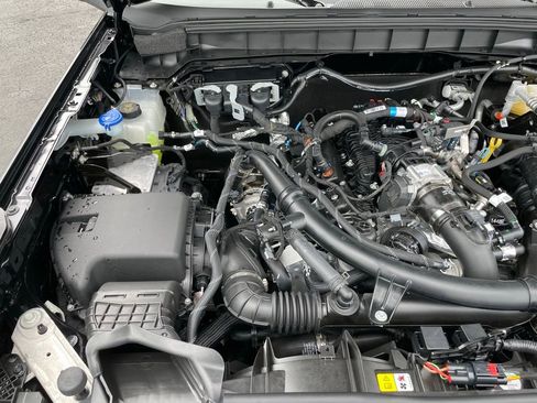 New 2025 Ford Bronco Badlands image 42