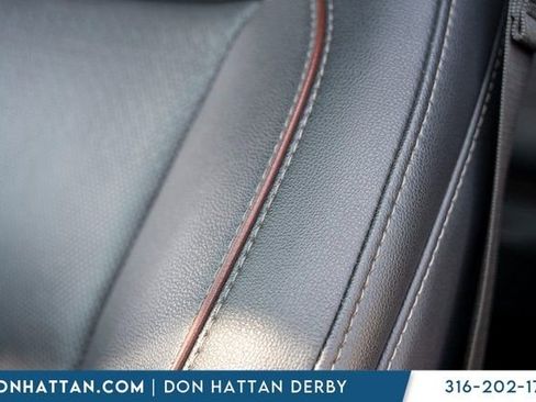 Used 2022 Ford F150 Lariat w/ Trailer Tow Package image 25