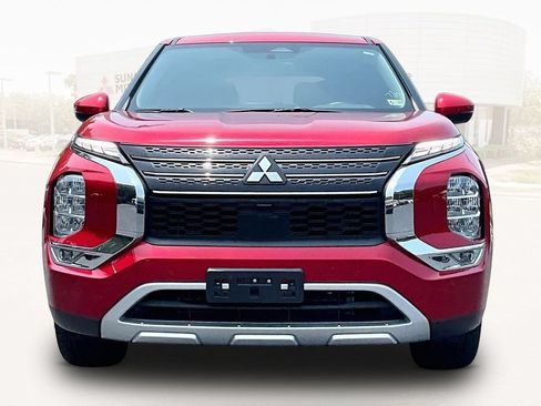 Used 2024 Mitsubishi Outlander SE AWD/4WD image 2