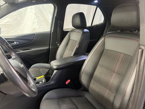 Used 2022 Chevrolet Equinox RS image 18
