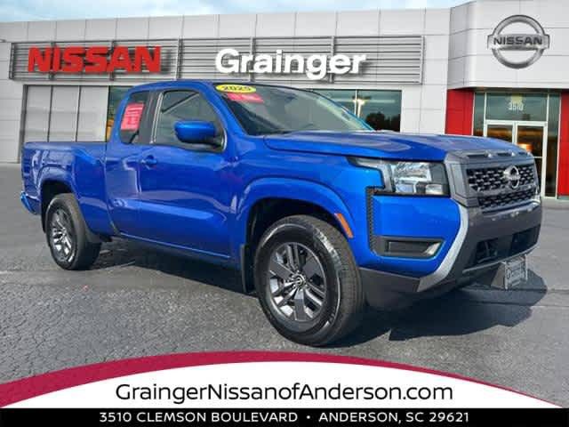 Certified 2025 Nissan Frontier SV RWD image 1