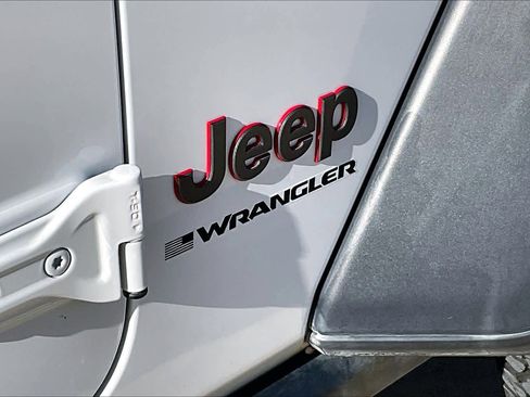 Used 2024 Jeep Wrangler Unlimited Rubicon image 29