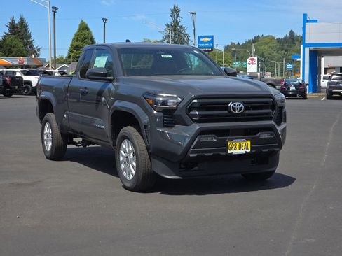 New 2025 Toyota Tacoma SR5 image 2