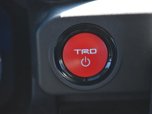 Used 2025 Toyota 4Runner TRD Off-Road AWD/4WD image 5