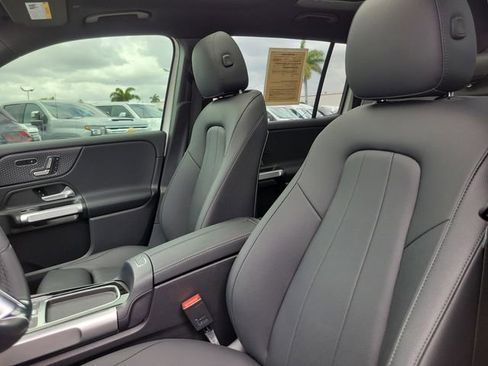 Used 2024 Mercedes-Benz EQB 250+ image 20