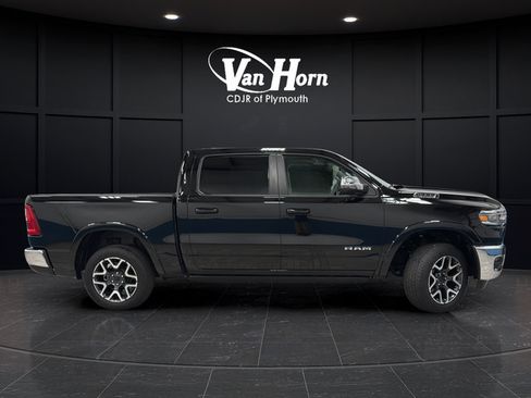 Used 2025 RAM 1500 Laramie AWD/4WD image 8