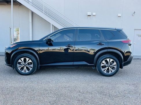 Certified 2023 Nissan Rogue SV image 4