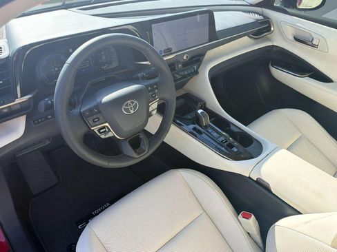 Used 2026 Toyota Crown w/ Advanced Technology Package AWD/4WD image 4