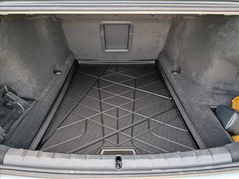 Used 2025 BMW 760i xDrive w/ Executive Package image 6