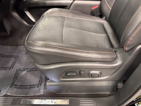Used 2024 Nissan Titan PRO-4X w/ Pro-4x Utility Package image 19