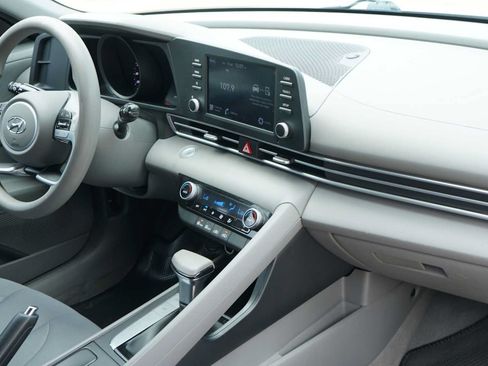 Used 2021 Hyundai Elantra SEL w/ Cargo Package FWD image 25