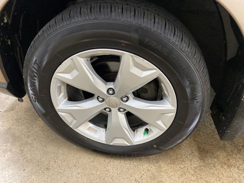 Used 2016 Subaru Forester 2.5i w/ Alloy Wheel Package AWD/4WD image 14
