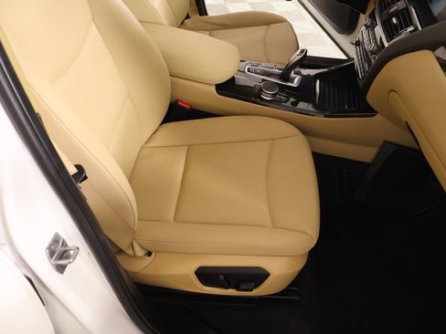 Used 2017 BMW X3 sDrive28i RWD image 13