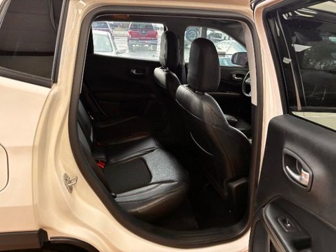 Used 2017 Jeep Compass Latitude w/ Popular Equipment Group image 34