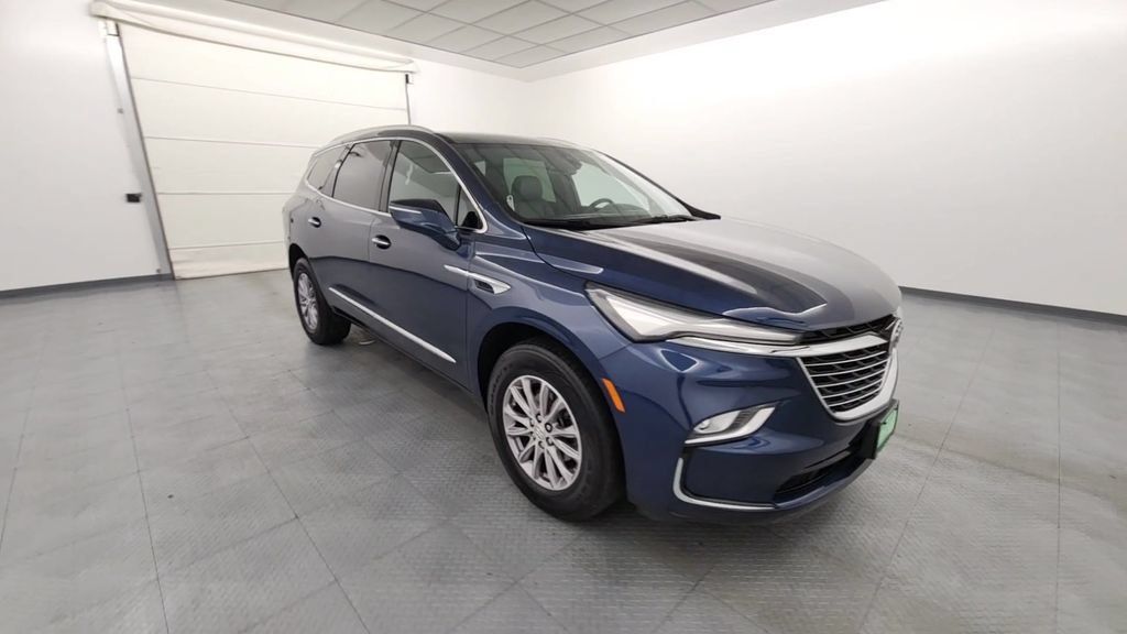 Used 2023 Buick Enclave Essence AWD/4WD image 9