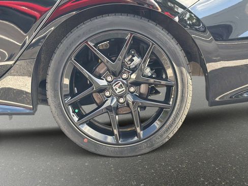 Used 2025 Honda Civic Sport image 13